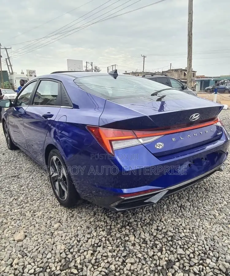 Hyundai Elantra Limited 2021 Blue