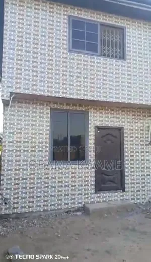8bdrm House in Amasaman for sale