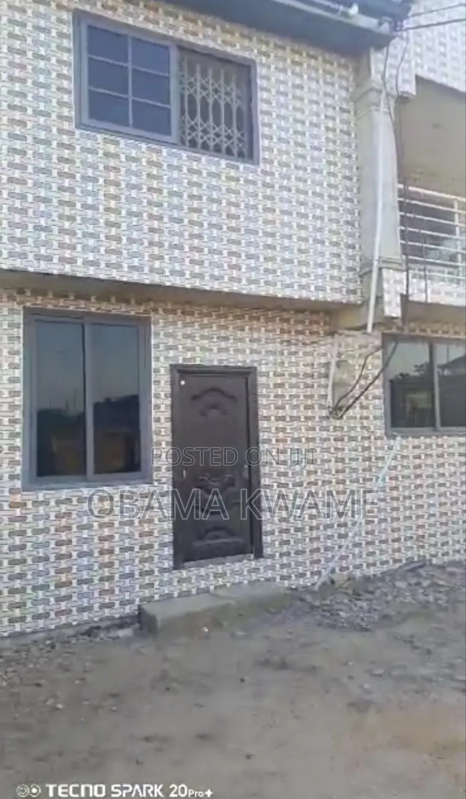 8bdrm House in Amasaman for sale