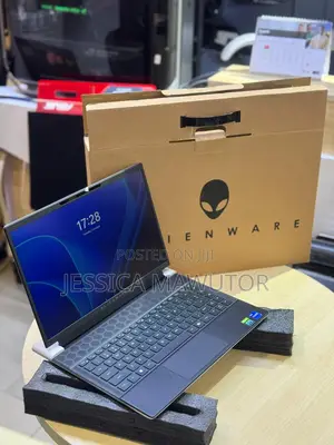 New Laptop Alienware M15 r3 16GB Intel Core i7 SSD 2T