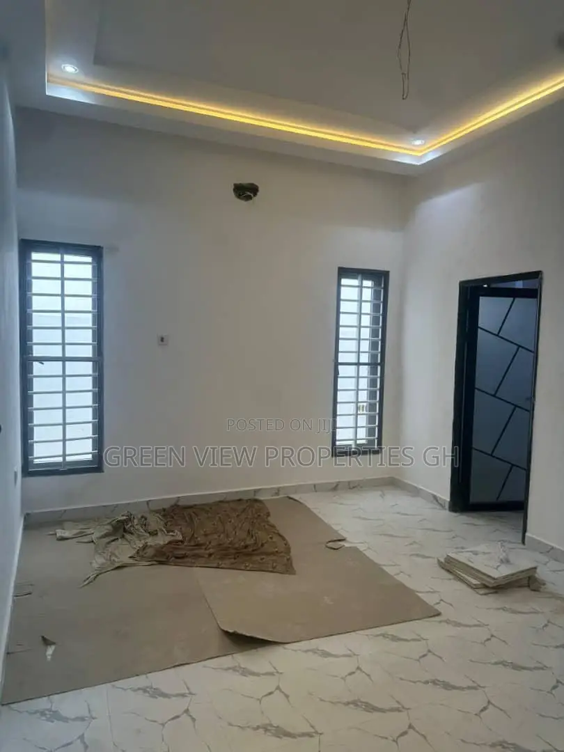 3bdrm House in Old Ashomang for sale