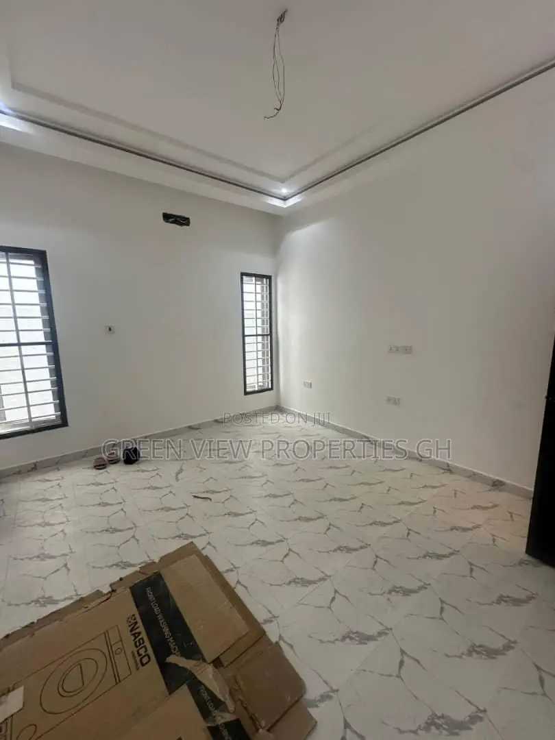 3bdrm House in Old Ashomang for sale