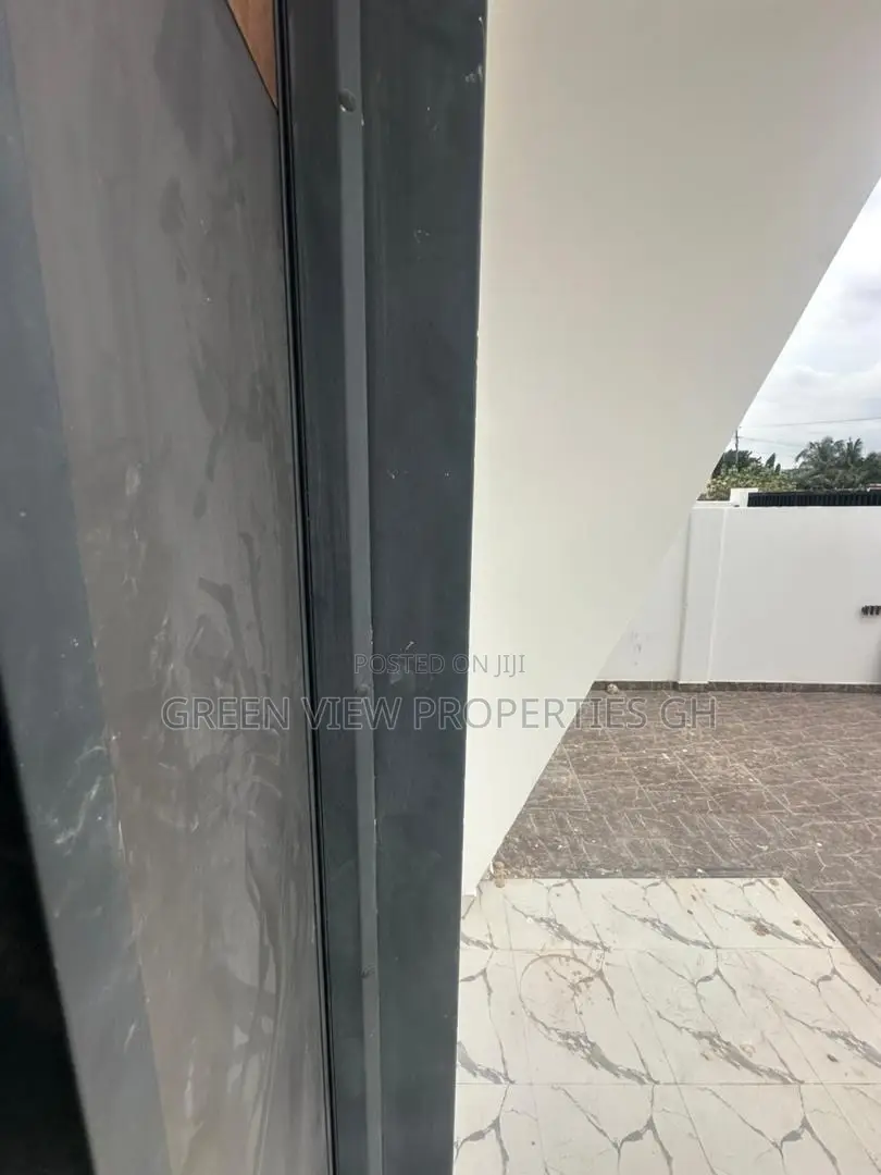 3bdrm House in Old Ashomang for sale