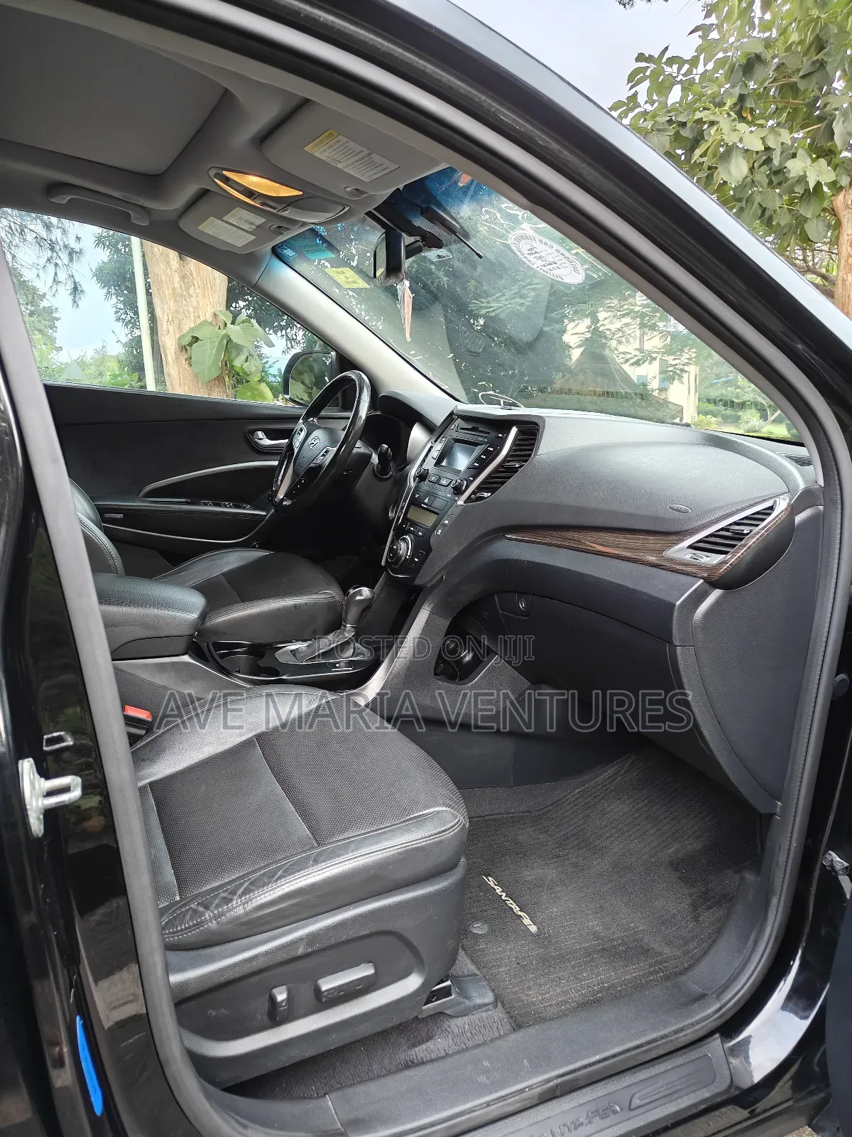 Hyundai Santa Fe Limited 4dr SUV AWD (3.3L 6cyl 6A) 2015 Black
