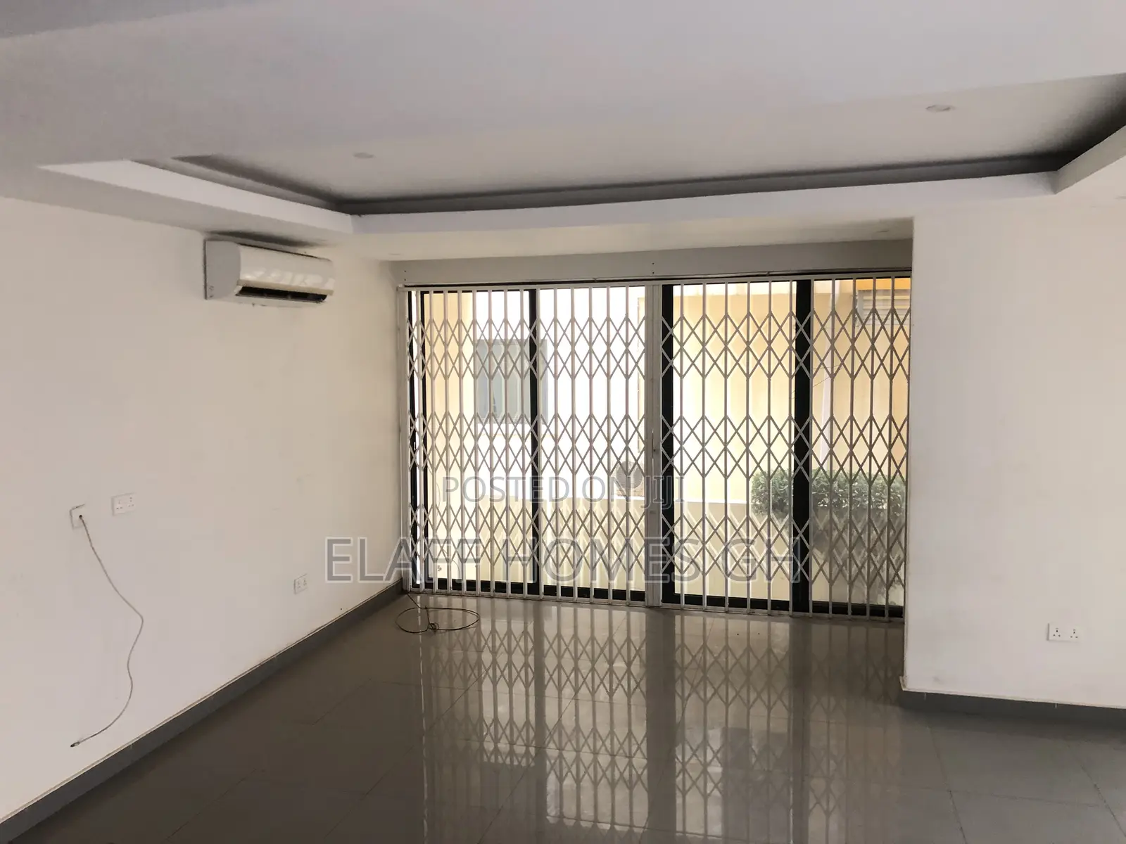 4bdrm Townhouse / Terrace in Elaffhomesgh, East Legon for rent
