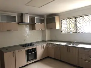 4bdrm Townhouse / Terrace in Elaffhomesgh, East Legon for rent