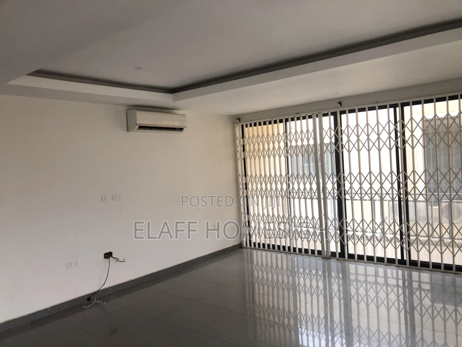 4bdrm Townhouse / Terrace in Elaffhomesgh, East Legon for rent