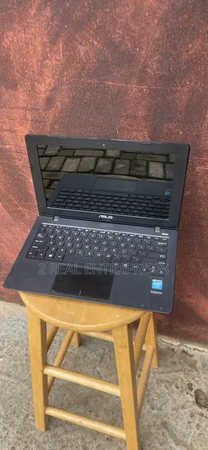 Laptop Asus X200MA 2GB Intel Celeron HDD 256GB