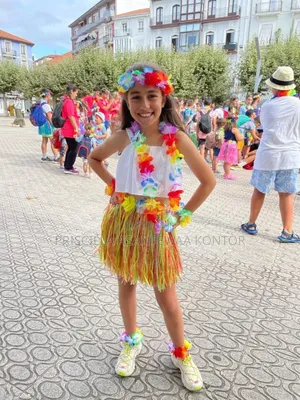Hawaii Party Themed Costumes