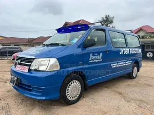 Toyota HiAce 2013 Blue