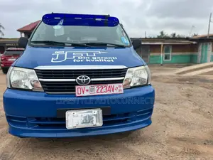 Toyota HiAce 2013 Blue