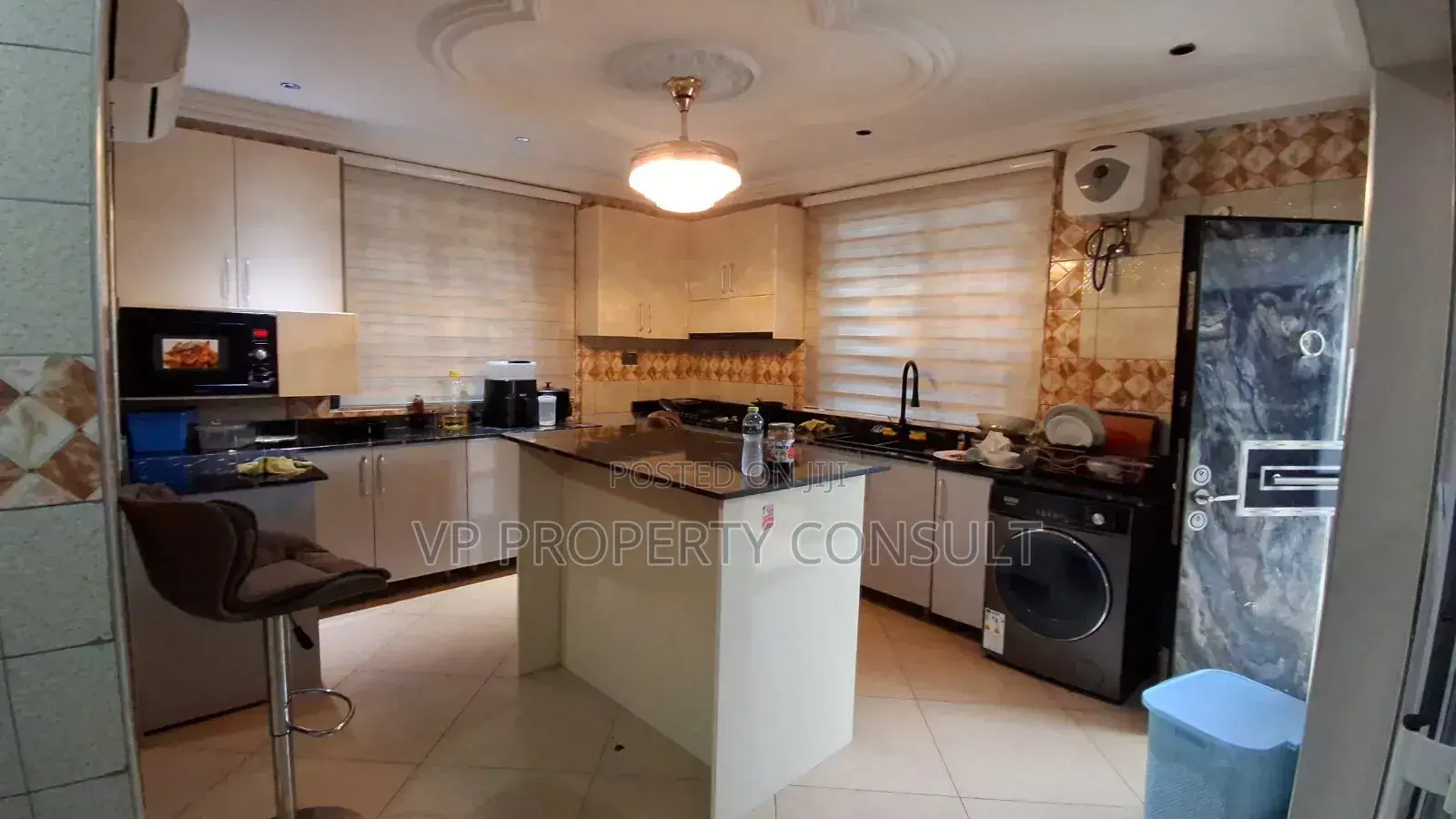 Furnished 6bdrm House in Kumasi Metropolitan for sale
