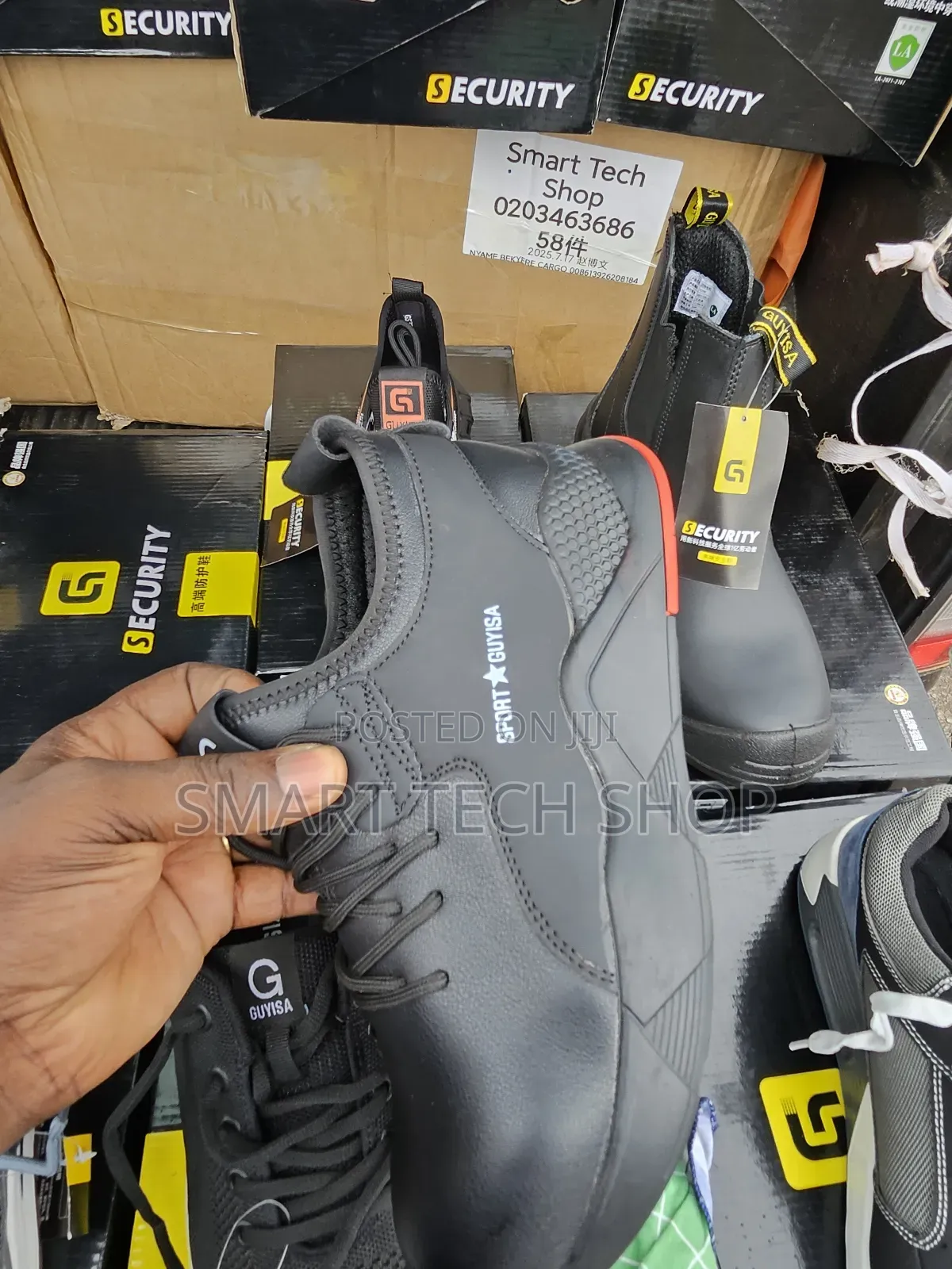 Men's Casual Lightweight Breathable With Anti Impact Steel Toe