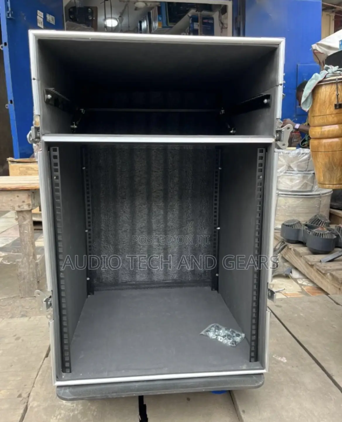 16u Amplifier Rack {Black}