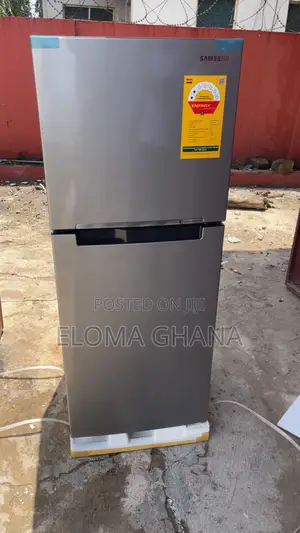 Samsung 203 Litres Top Freezer Refrigerator Rt26har2dsa