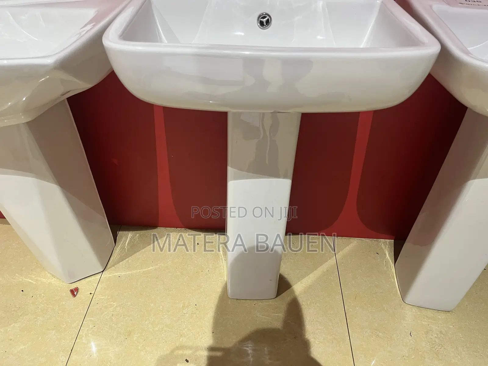 Wash Hand Basin With Pedestal Big Size