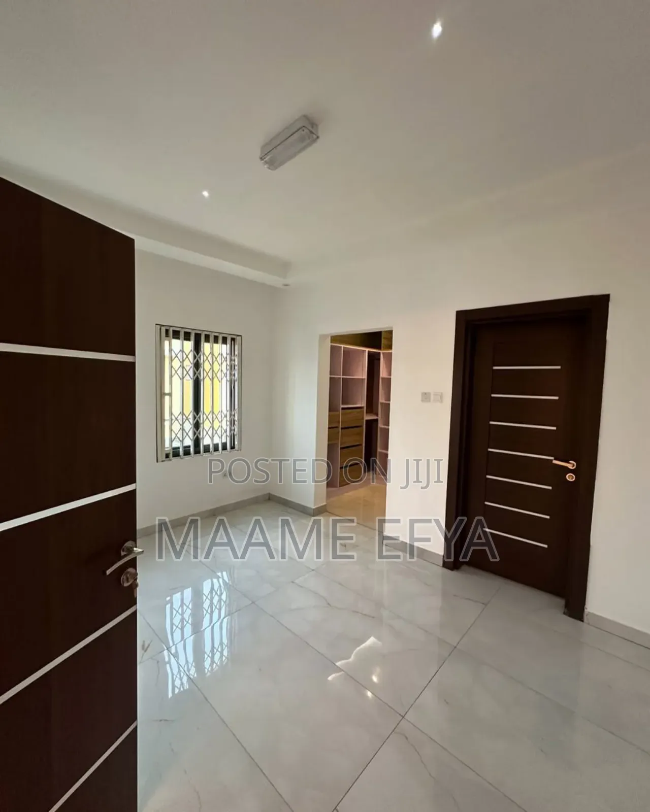 4bdrm Townhouse/Terrace in Spintex for sale