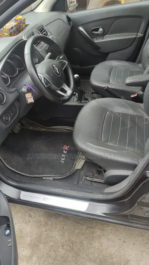 Renault Logan 2018 Black
