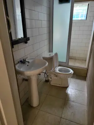 3bdrm House in Parakuo Estate for rent