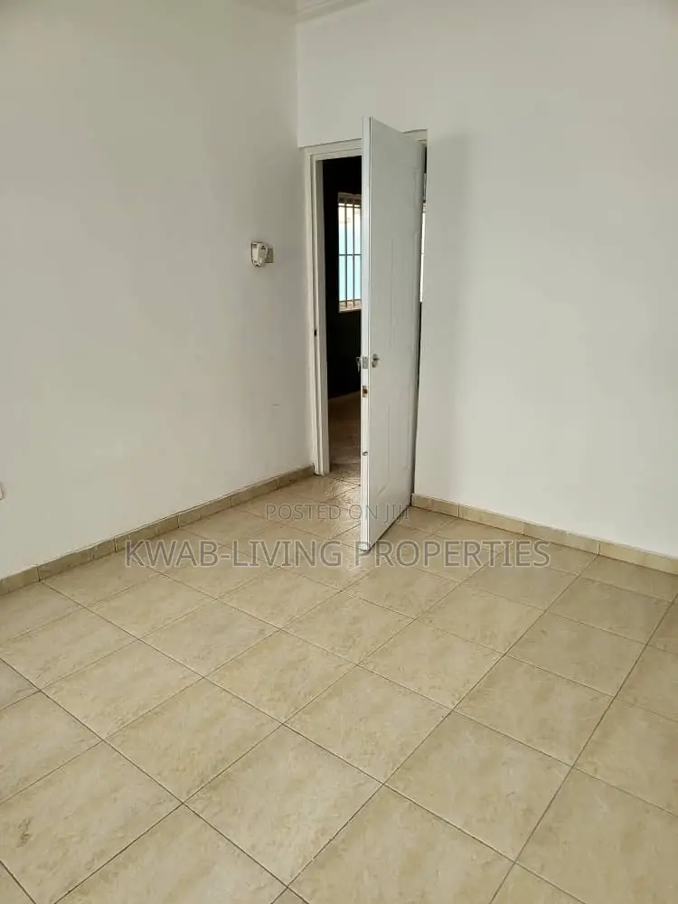 3bdrm House in Parakuo Estate for rent