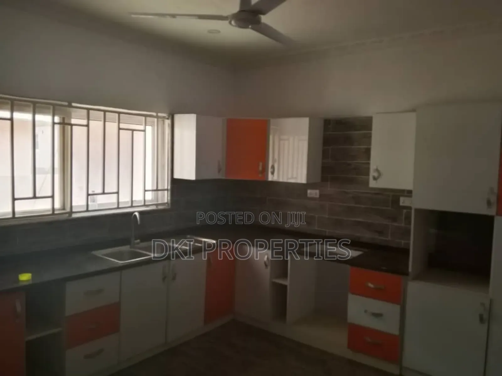 3bdrm House in Dki Properties, Amrahia for rent