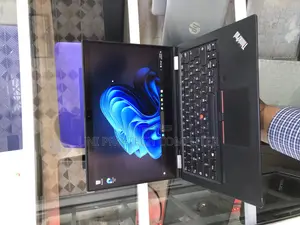Laptop Lenovo Thinkpad X13 Yoga 8GB Intel Core I5 SSD 256GB
