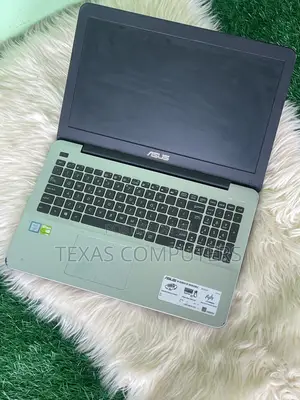 Laptop Asus A42DE 8GB Intel Core I7 SSD 256GB