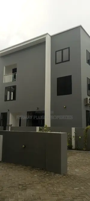 Furnished 4bdrm House in Labone, Accra Metropolitan for sale