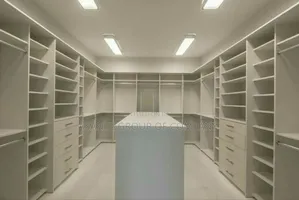 Modern Walk in Wardrobe