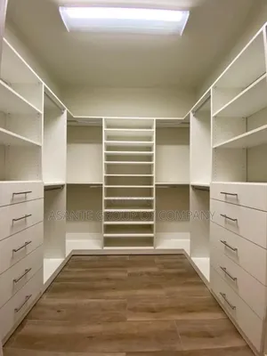 Modern Walk in Wardrobe