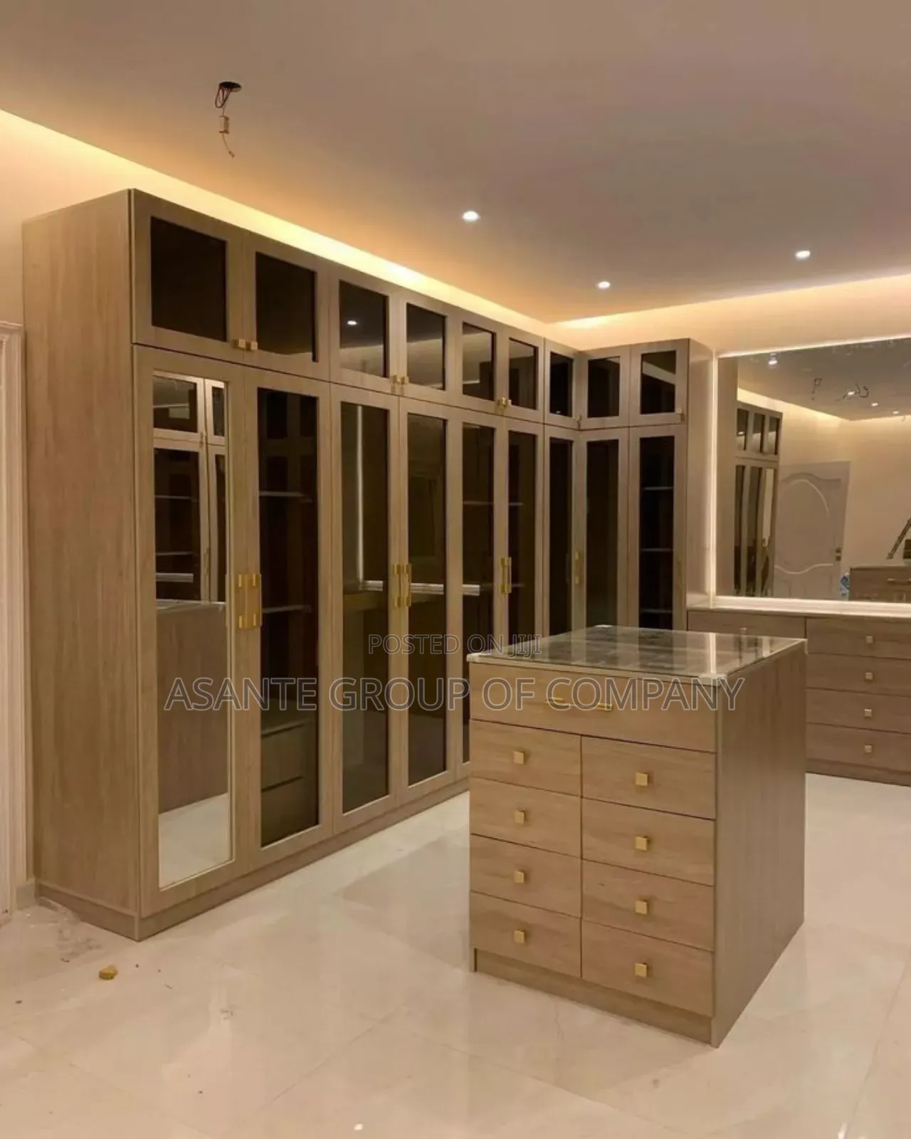 Quality, Modern and Affordable Walk in Wardrobe