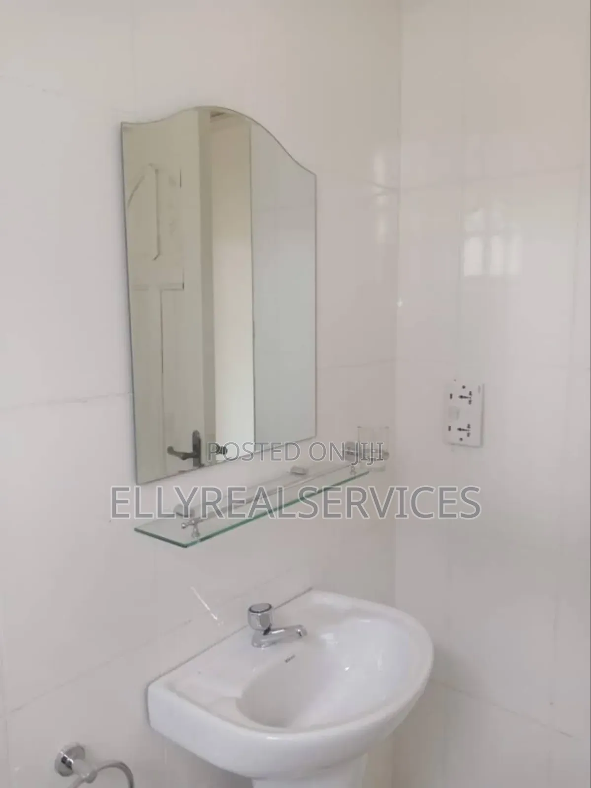 3bdrm Apartment in Ellyrealservices, Adenta for rent