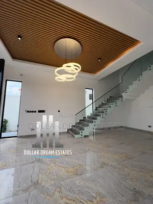 5bdrm House in East Legon for sale