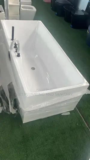 European Jacuzzi Bathtub_complete With Tap