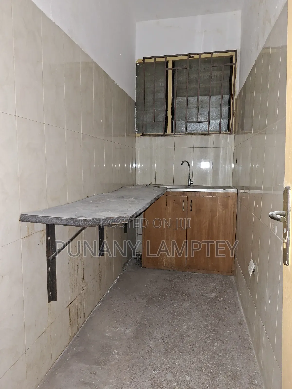A Very Big Space for Rent at Osu Re