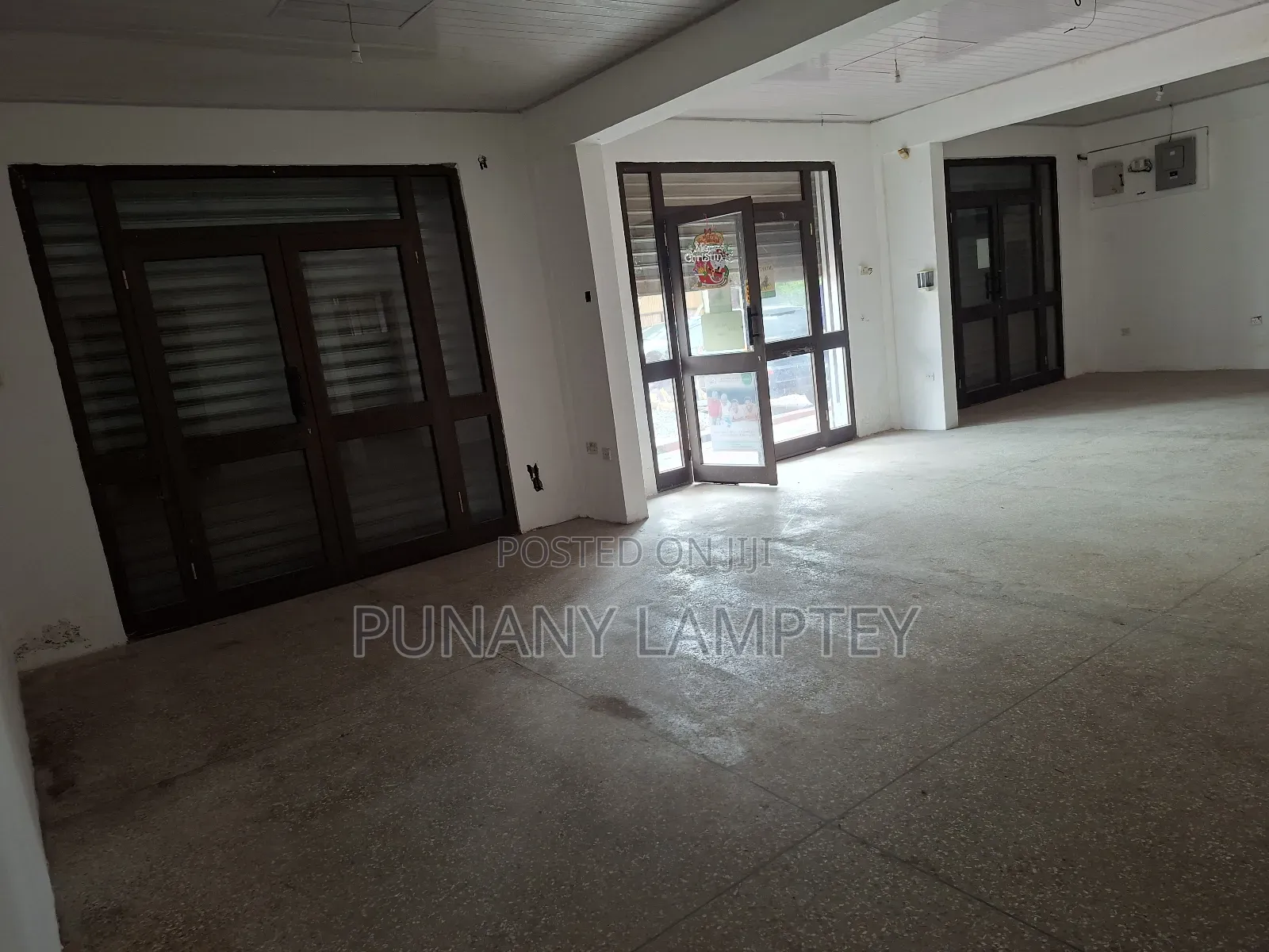 A Very Big Space for Rent at Osu Re
