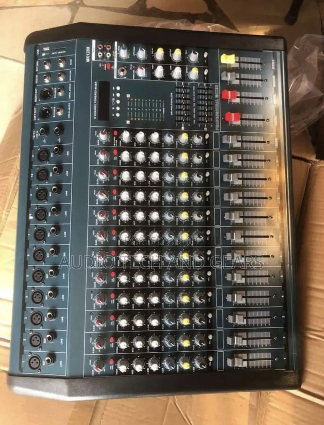 Yamaha Mk1200 Powered Mixer