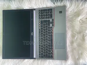 Laptop Fujitsu Lifebook AH532 8GB Intel Core I7 SSD 256GB