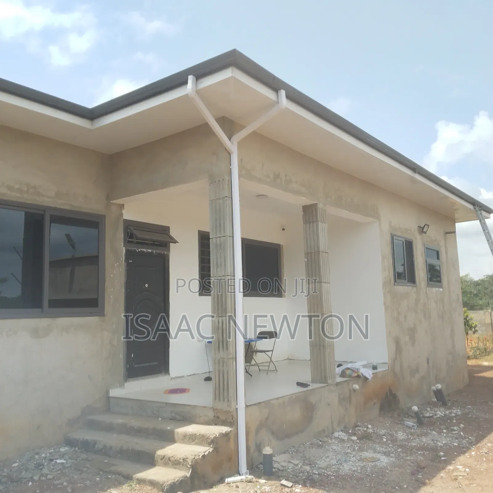 Rain Gutter and Pipes Installations