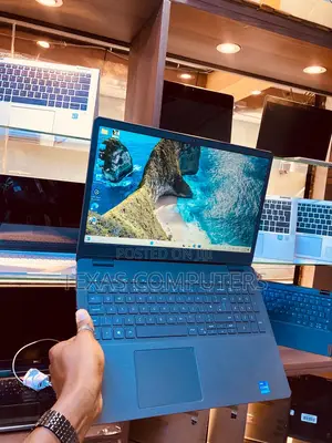 Laptop Dell Vostro 3500 8GB Intel Core I7 SSD 256GB