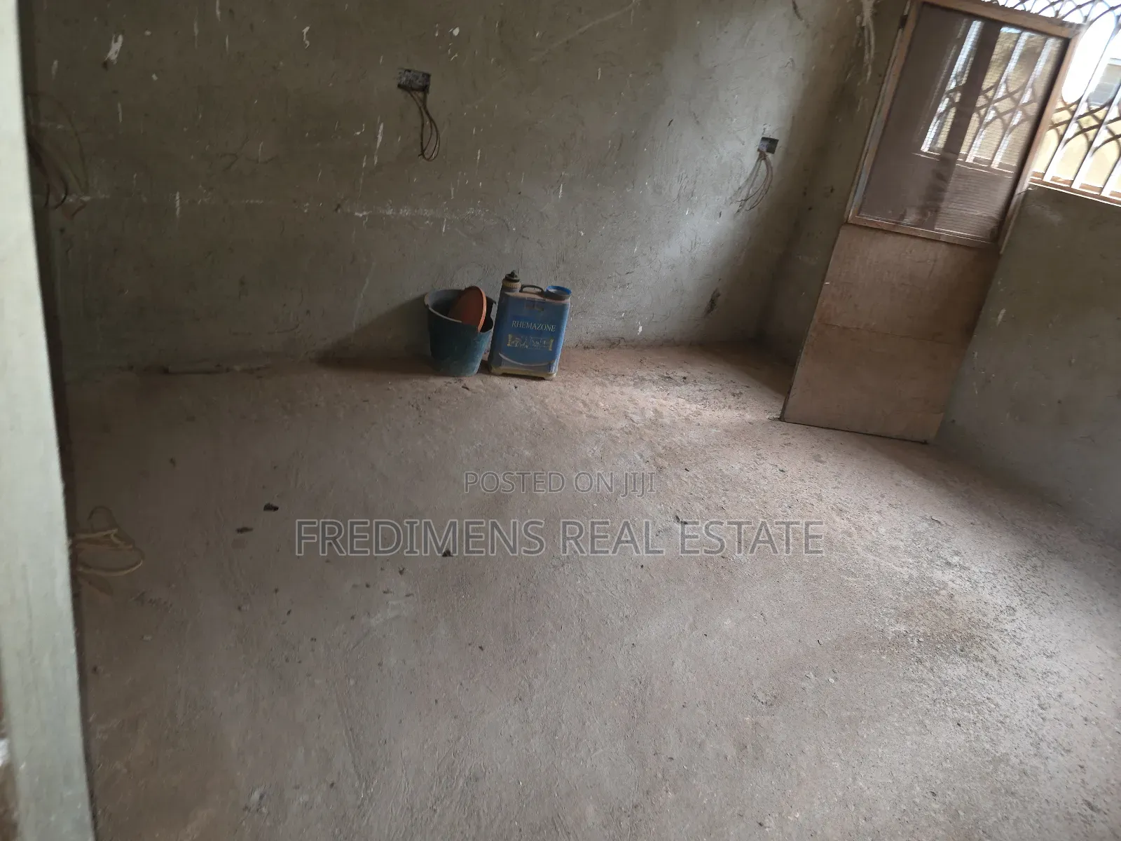 4bdrm House in Fredimens Real, Atwima Kwanwoma for sale