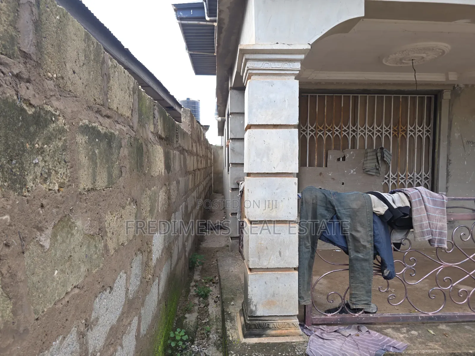 4bdrm House in Fredimens Real, Atwima Kwanwoma for sale