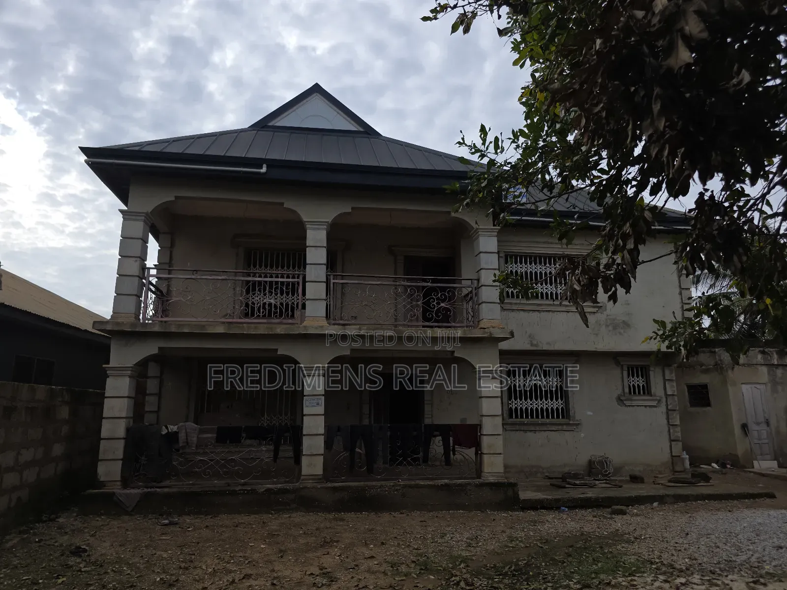 4bdrm House in Fredimens Real, Atwima Kwanwoma for sale