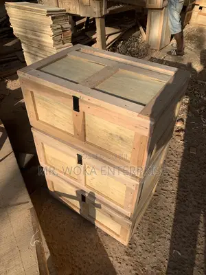 Students Chop Box