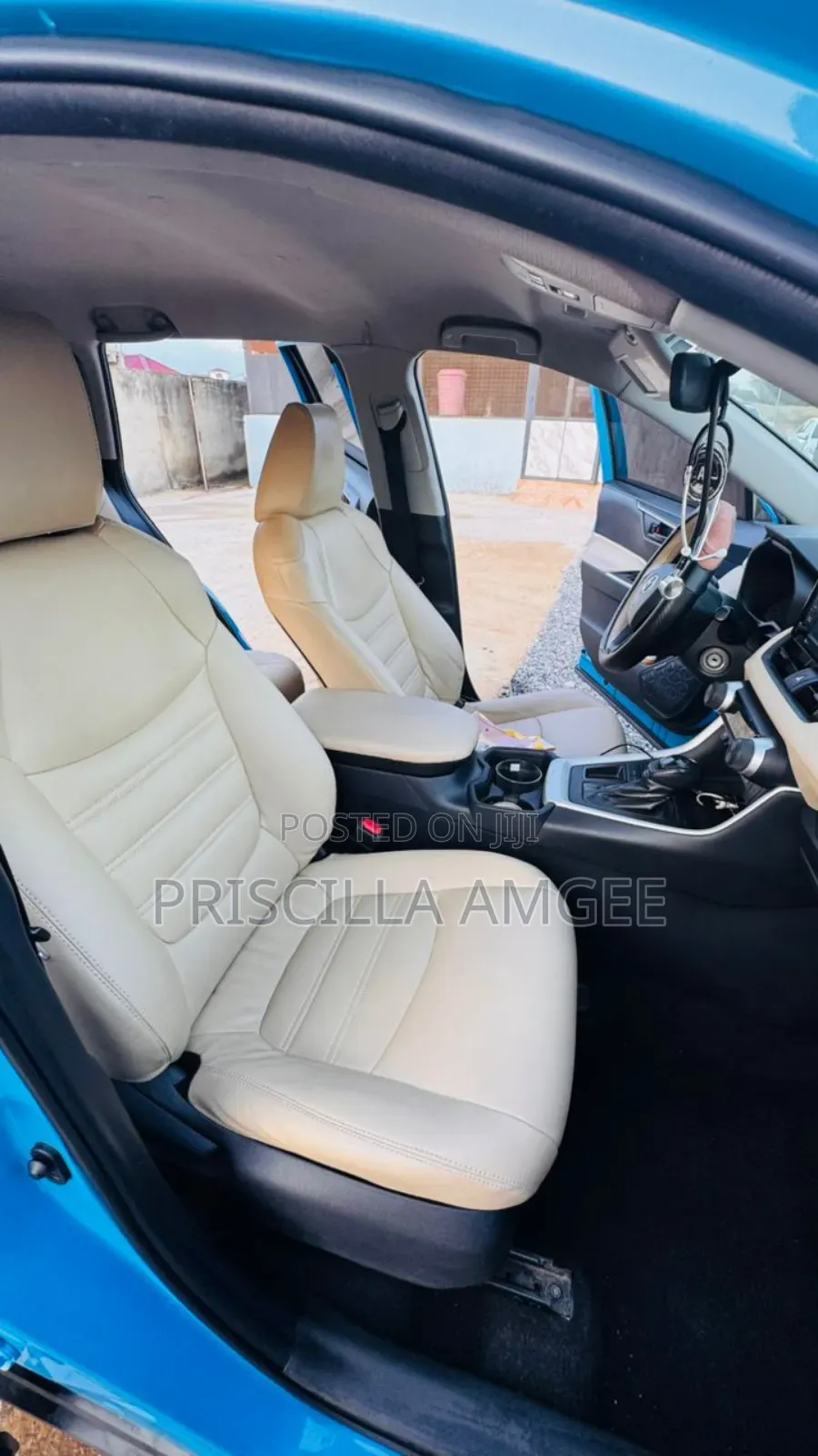 Toyota RAV4 2020 Blue