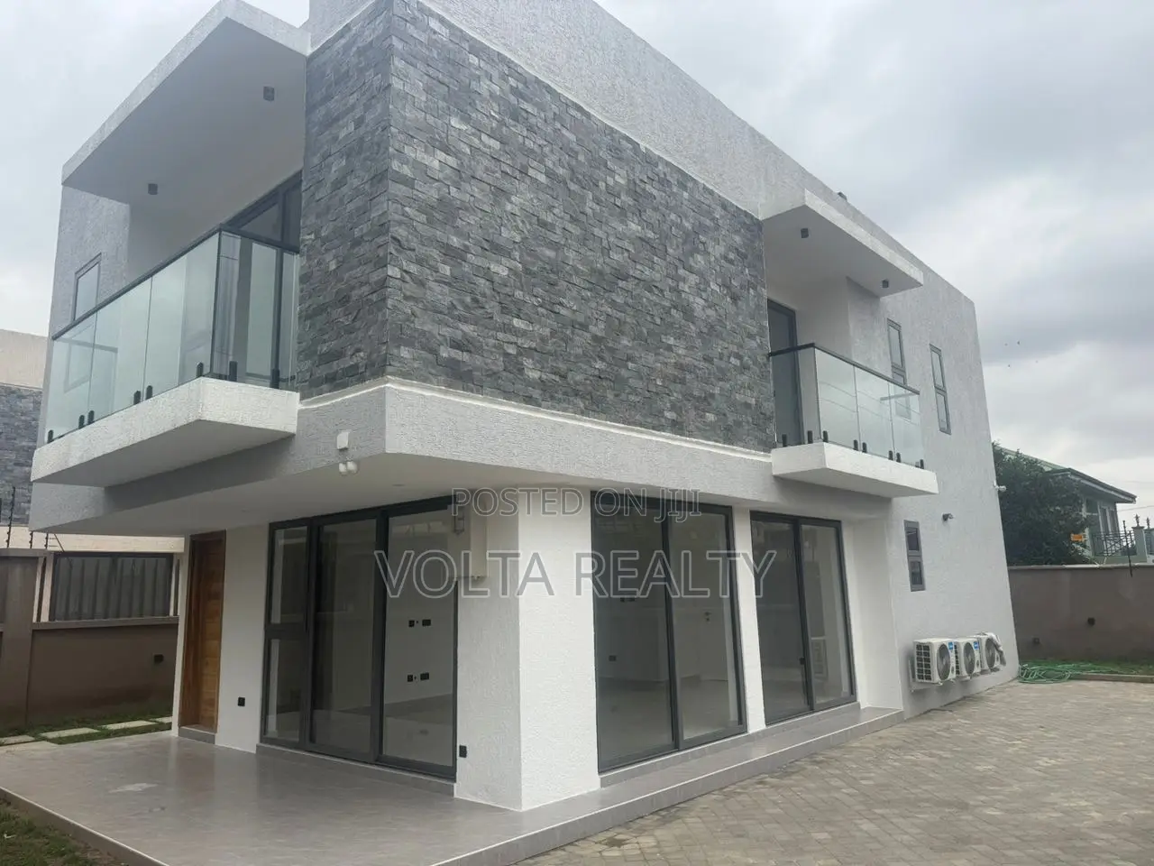 3bdrm House in Volta Estate, Oyarifa Mall Area for sale