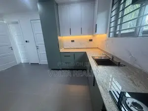 3bdrm House in Volta Estate, Oyarifa Mall Area for sale