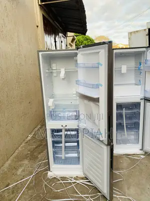 Extremely Chilling Pearl Pf-415bixwd-1a —-246ltrs Electric Fridge.