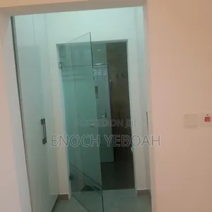 3bdrm House in Kwesbo Properties, Lake Side Estate for sale