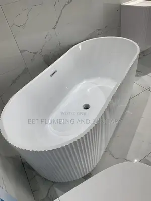European Jacuzzi Bathtub Complete